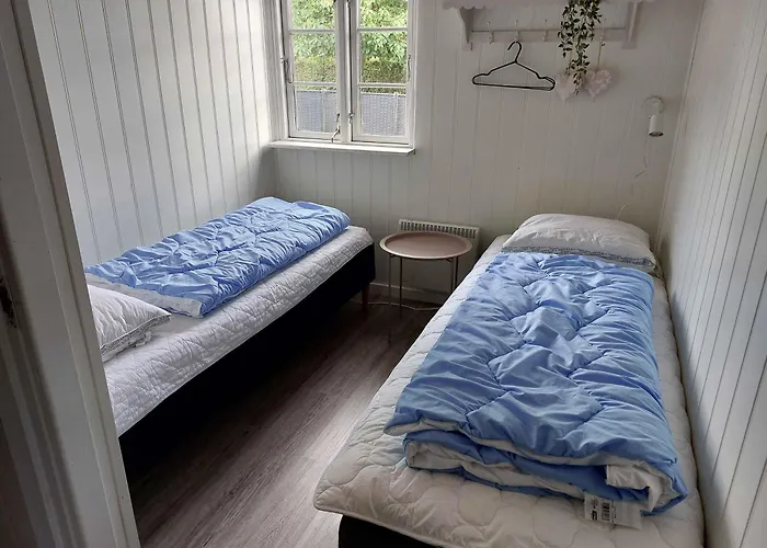 Сasa de vacaciones Lovely Vacation Near The *